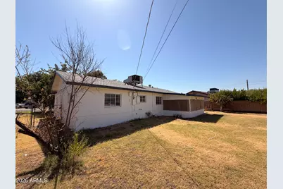 3416 N 43rd Place, Phoenix, AZ 85018 - Photo 21