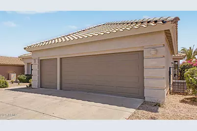 24733 S Saddletree Drive, Sun Lakes, AZ 85248 - Photo 3