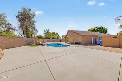 558 W Bluefield Avenue, Phoenix, AZ 85023 - Photo 29