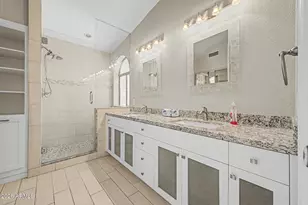 558 W Bluefield Ave, Phoenix, AZ 85023 - Photo 17