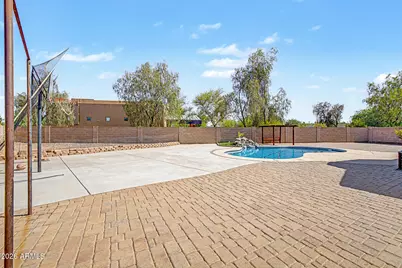 558 W Bluefield Avenue, Phoenix, AZ 85023 - Photo 31