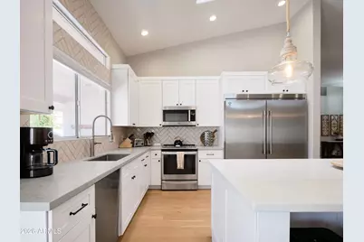 5612 E Grandview Road, Scottsdale, AZ 85254 - Photo 11