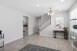 5011 S Carlyle Dr, Gilbert, AZ 85298 - Photo 9