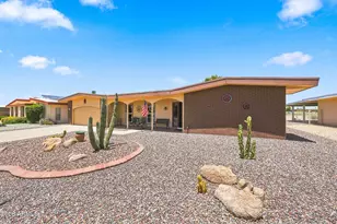 11018 W Palmeras Dr, Sun City, AZ 85373 - Photo 9