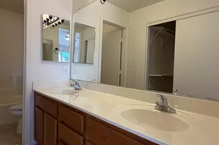 10318 W Missouri Ave, Glendale, AZ 85307 - Photo 9