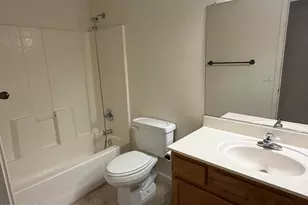10318 W Missouri Ave, Glendale, AZ 85307 - Photo 11