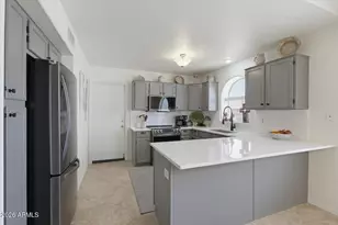 163 S Norfolk Cir, Mesa, AZ 85206 - Photo 9