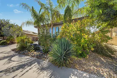14660 N 158th Lane, Surprise, AZ 85379 - Photo 5