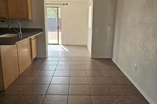 5018 E Evergreen Dr, Sierra Vista, AZ 85635 - Photo 5