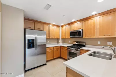 21320 N 56th Street #2075, Phoenix, AZ 85054 - Photo 3