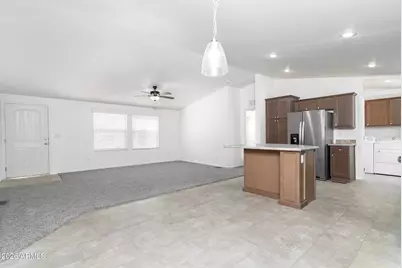8601 N 71st Avenue #70, Glendale, AZ 85301 - Photo 7