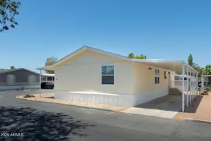 8601 N 71st Ave, Glendale, AZ 85301 - Photo 3