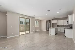 15593 S 180th Ln, Goodyear, AZ 85338 - Photo 7