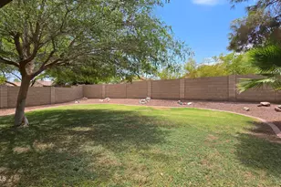 15011 W Hearn Rd, Surprise, AZ 85379 - Photo 19