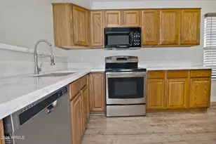 2237 E Austin Dr, Gilbert, AZ 85296 - Photo 9