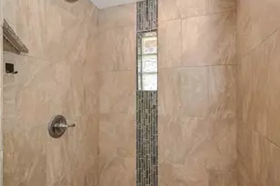 3957 W Desert Hills Dr, Phoenix, AZ 85029 - Photo 21