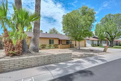3957 W Desert Hills Drive, Phoenix, AZ 85029 - Photo 35