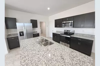 2844 W Shepperd Avenue, Apache Junction, AZ 85120 - Photo 7