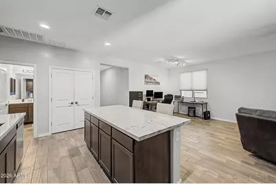 7518 S 28th Place, Phoenix, AZ 85042 - Photo 7