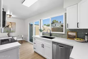 1204 E Dunbar Dr, Tempe, AZ 85282 - Photo 9