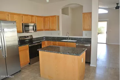 6814 W Louise Drive, Glendale, AZ 85310 - Photo 7