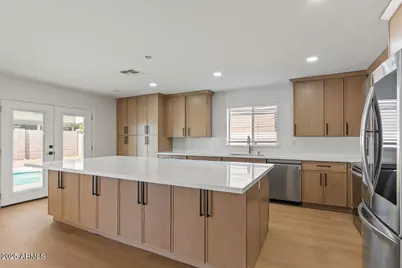 2289 W Hayden Peak Drive, San Tan Valley, AZ 85144 - Photo 5