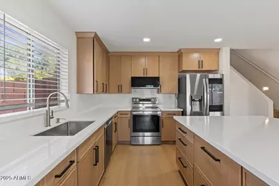 2289 W Hayden Peak Drive, San Tan Valley, AZ 85144 - Photo 7
