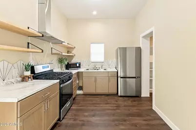 1629 N 17th Avenue, Phoenix, AZ 85007 - Photo 15