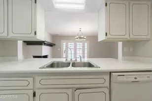 1722 E La Jolla Dr, Tempe, AZ 85282 - Photo 9