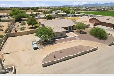 4424 S 180th Drive, Goodyear, AZ 85338 - Photo 3