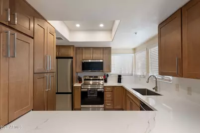 750 E Northern Avenue #1077, Phoenix, AZ 85020 - Photo 11