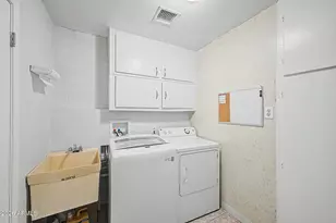 10020 W Cumberland Dr, Sun City, AZ 85351 - Photo 19