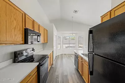 1531 W Saint Catherine Avenue, Phoenix, AZ 85041 - Photo 15