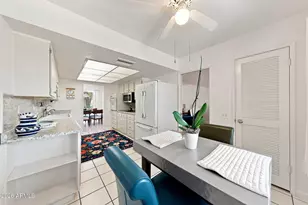 10408 W Oak Ridge Dr, Sun City, AZ 85351 - Photo 3