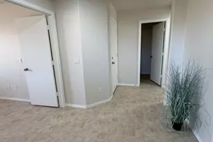 2469 W Hayden Peak Dr, San Tan Valley, AZ 85144 - Photo 15