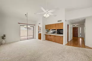 601 W Fellars Dr, Phoenix, AZ 85023 - Photo 11