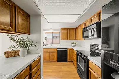 601 W Fellars Drive, Phoenix, AZ 85023 - Photo 15