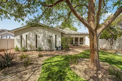 601 W Fellars Drive, Phoenix, AZ 85023 - Photo 33