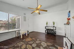 8534 W Mariposa Dr, Phoenix, AZ 85037 - Photo 5