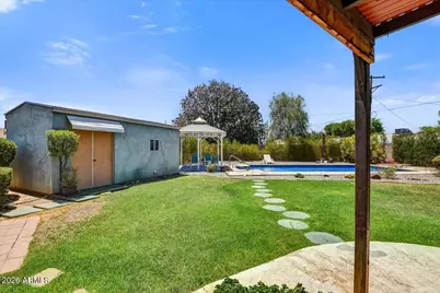 7362 N 38th Avenue, Phoenix, AZ 85051 - Photo 21