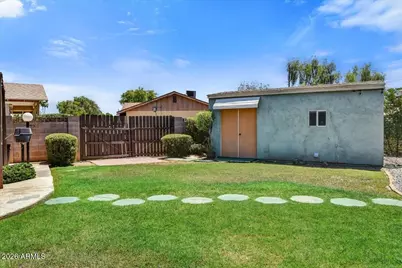 7362 N 38th Avenue, Phoenix, AZ 85051 - Photo 5