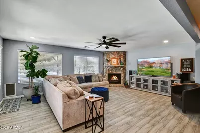 7362 N 38th Avenue, Phoenix, AZ 85051 - Photo 7