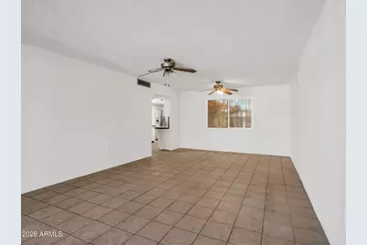 11070 W Pleasant Valley Road, Sun City, AZ 85351 - Photo 17