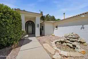 7214 E Royal Palm Rd, Scottsdale, AZ 85258 - Photo 3