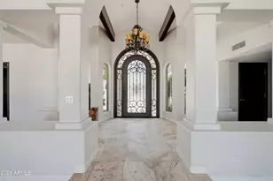 7214 E Royal Palm Rd, Scottsdale, AZ 85258 - Photo 5
