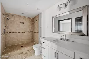 7214 E Royal Palm Rd, Scottsdale, AZ 85258 - Photo 27