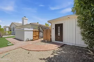 7214 E Royal Palm Rd, Scottsdale, AZ 85258 - Photo 31