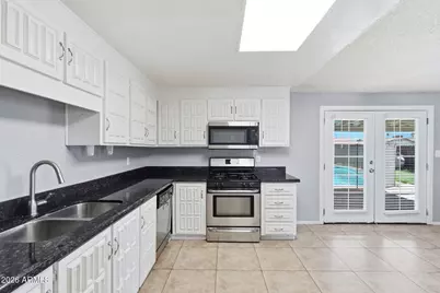 1941 W Voltaire Avenue, Phoenix, AZ 85029 - Photo 13