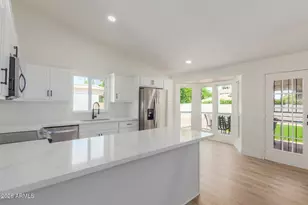 6401 E Kelton Ln, Scottsdale, AZ 85254 - Photo 19