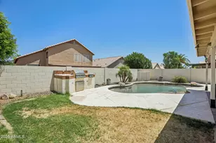 704 E Windsor Dr, Gilbert, AZ 85296 - Photo 37